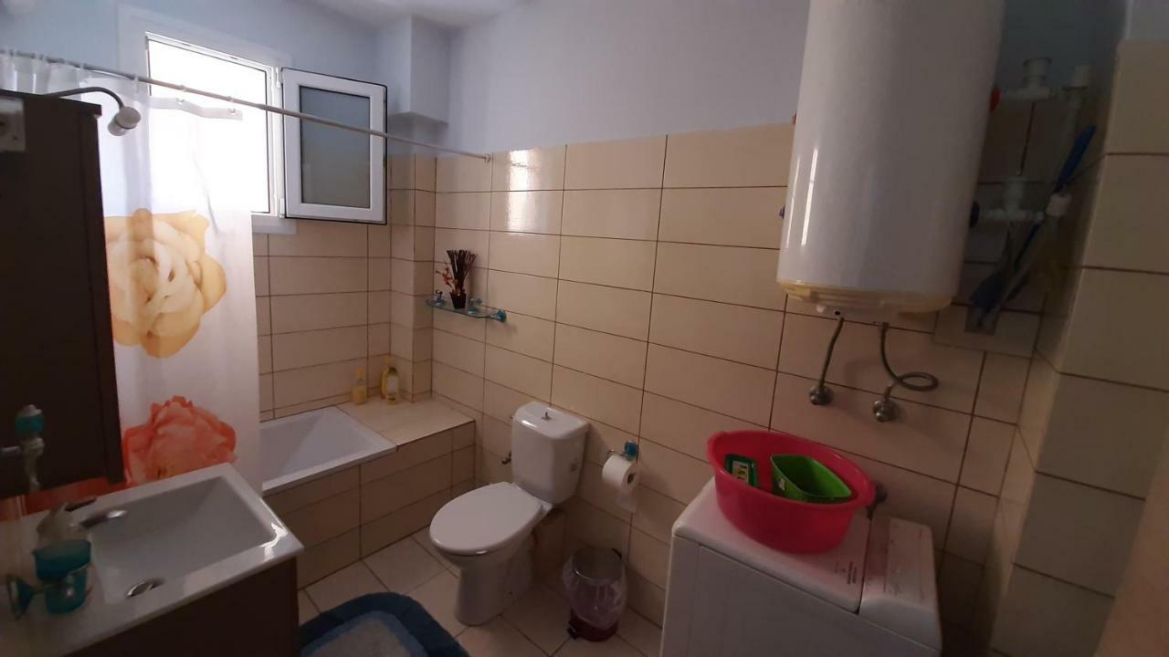 Apartment With Balcony And Parking Kavála Exterior photo