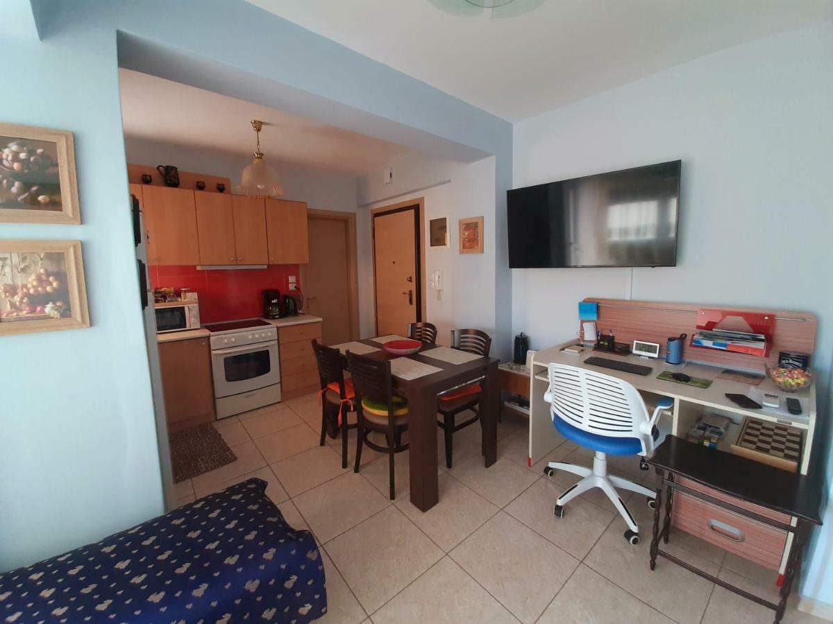 Apartment With Balcony And Parking Kavála Exterior photo